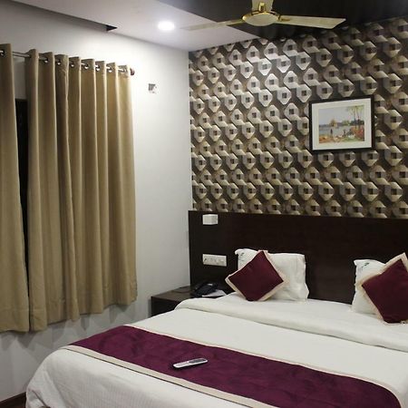 Tango Beach Resort Lakshmanpur Esterno foto
