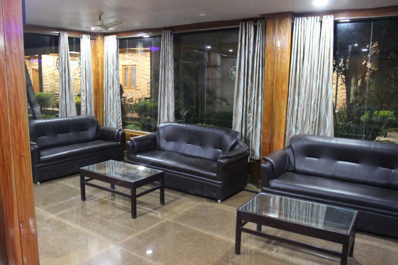 Tango Beach Resort Lakshmanpur Esterno foto